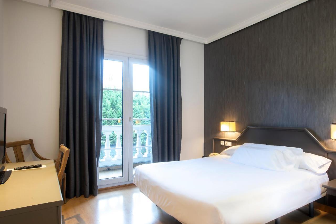 Hotel Urdanibia Park Irun Kültér fotó